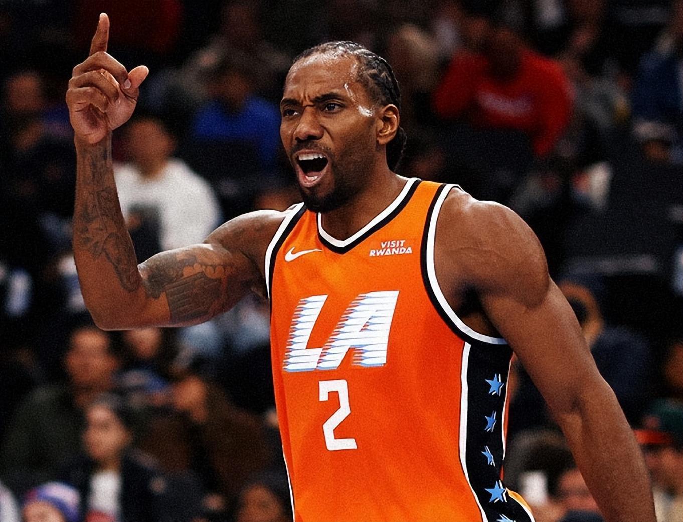 爱游戏游戏平台-库里轰26+7+4仍无缘今日最佳！对不起，你碰到创纪录的小卡了